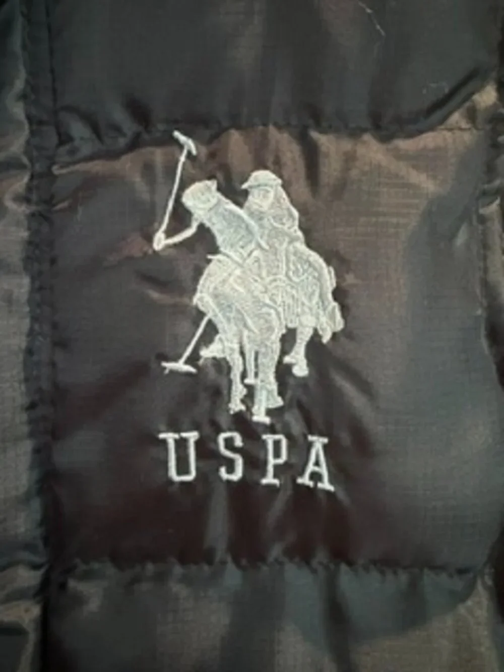 U.S. POLO ASSN. Youth Signature USPA Quilted Puffer Vest Black/Gray Top M(10/12)